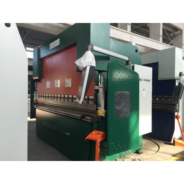 Buy Blue Hydraulic Press Brake Machine Controlled Via Control System E21 at wholesale prices