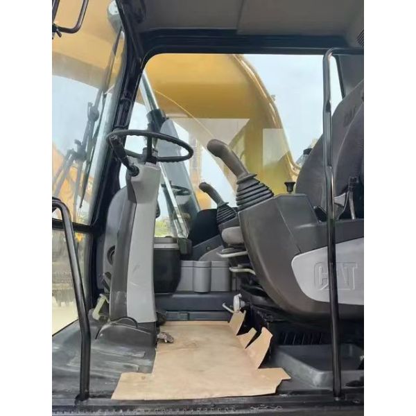 CatM315D Wheel Excavator Excellent Performance And Multiple Practical Functions