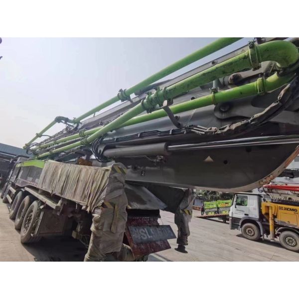 2021 Zoomlion 67m Concrete Pump Truck with Semi-Dry Shotcrete and Truck Mounted Mixer