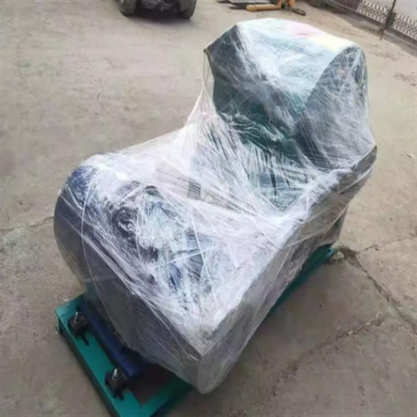 Multifunctional Wood Sawdust Machine Wood Chip Hammer Mill 380V 50HZ