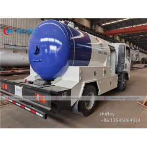 Sinotruk Howo 2MT 5000L LPG Bobtail Tanker Truck