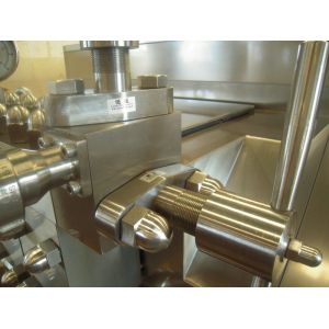 Small Scale Stainless Steel 500 L/H Milk Homogenizer Machine