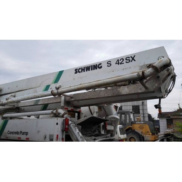 42m Used Concrete Pump Truck Schwing Pump Year 2014