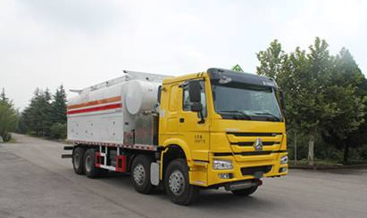 SINOTRUKHeavy Cargo Trucks HOWO 8X4 CARGO TRUCK 30ton - 52 ton Euro II /III