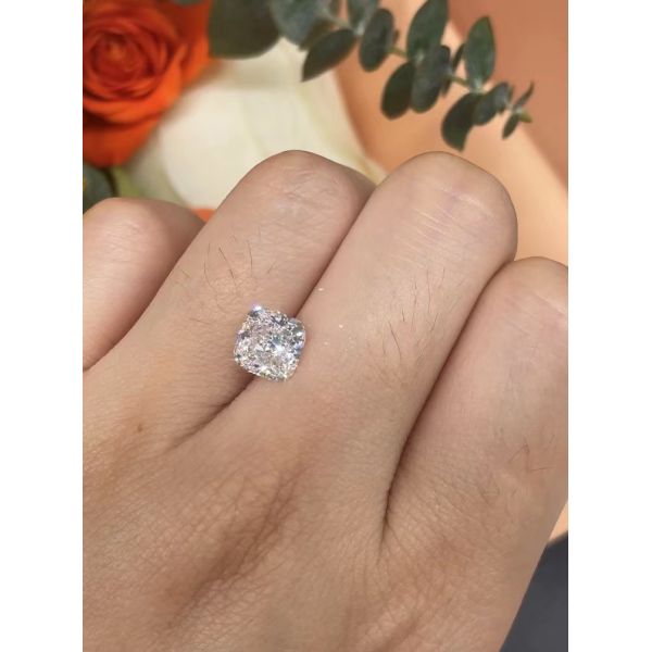 Cushion Shape Lab Created White Diamonds Large Size 4ct+ E Color VS1 Clarity IGI