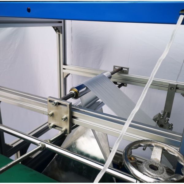 Buy Nonwoven 220v 180pcs/mins Shoe Cover Making Machine 420x160mm at wholesale prices