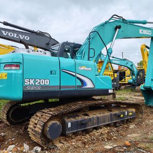 Used Kobelco SK200-8 Excavator 0.8m3 Bucket Capacity 114KW Rated Power 370L