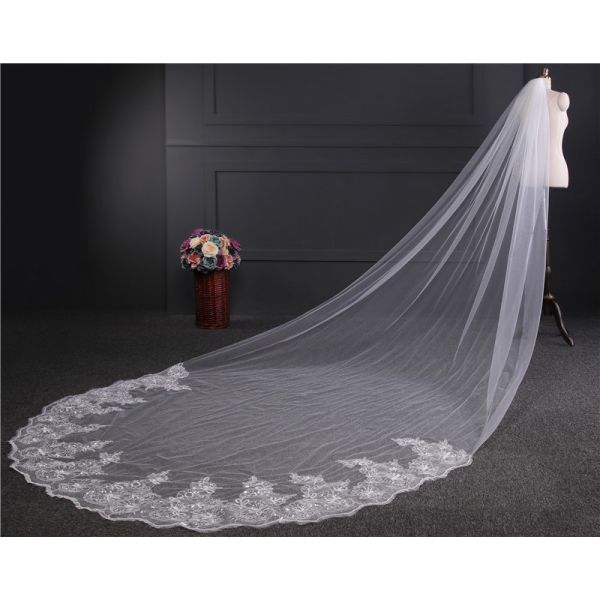 Beautiful Customized 4m*1.6m Wholesale Long Cathedral Appliqued Lace Tulle Bridal Wedding White Veil With Hair Comb