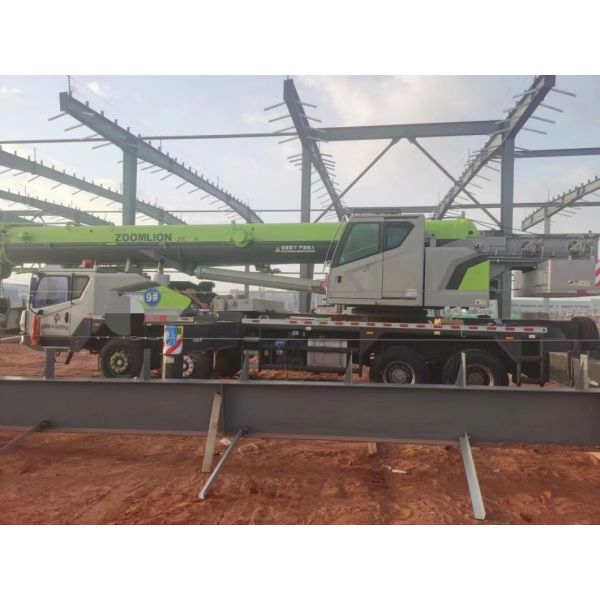 2021 Zoomlion 50ton Truck Crane Truck-Mounted Telescopic Crane Hydraulic Lifting Equipment