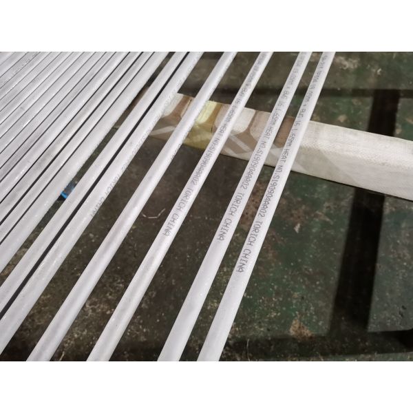 Buy ASTM A213 Seamless SUS304 Pipe For Heat Exchanger at wholesale prices