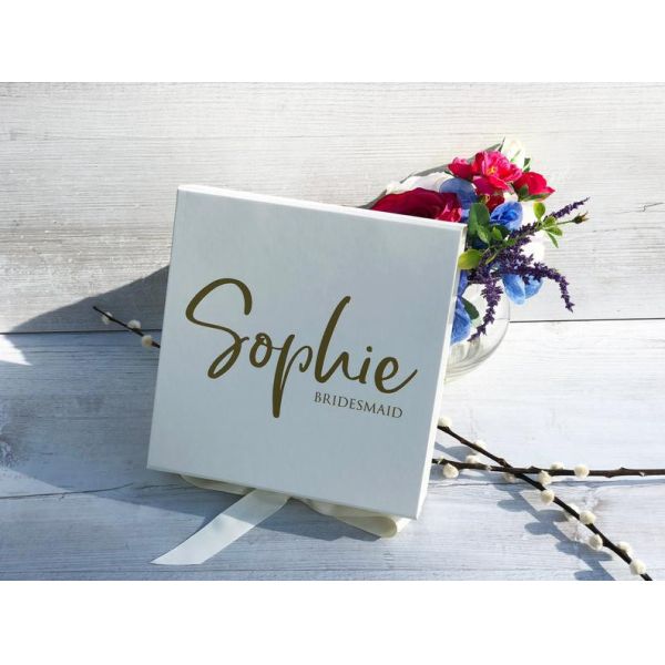 Custom Logo Printed White Magnetic Foldable Groomsmen Bridal Bridesmaid Proposal Gift Packaging Box With Ribbon