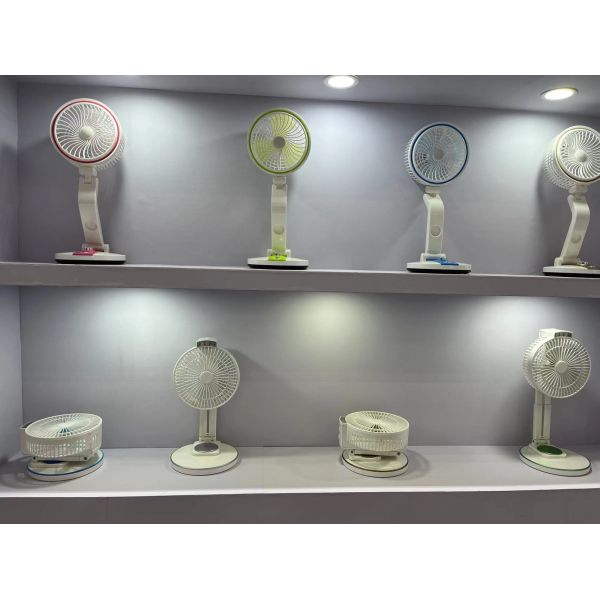 English Operating Language Portable USB Charging Foldable Small Fan for Home Office