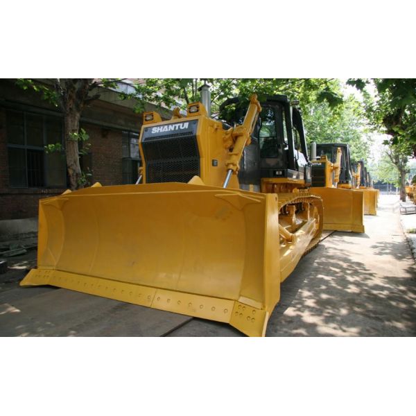 Buy Top supplier 40ton bulldozer China Shantui SD32 with single ripper at wholesale prices