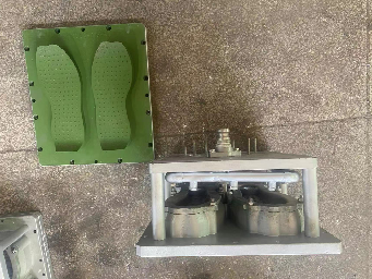 ETPU / Popcorn Shoe Making Machines For Fashion Sport Shoe