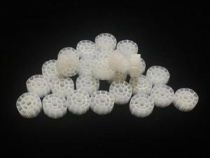 Quality White 0.96g/Cm3 Moving Bed Bio Filter Media For Ras System for sale