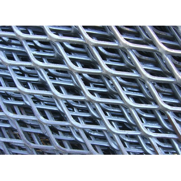 Anti Slipping Expanded Metal Mesh Low Carbon Steel Material 4.5mm - 100mm LWM