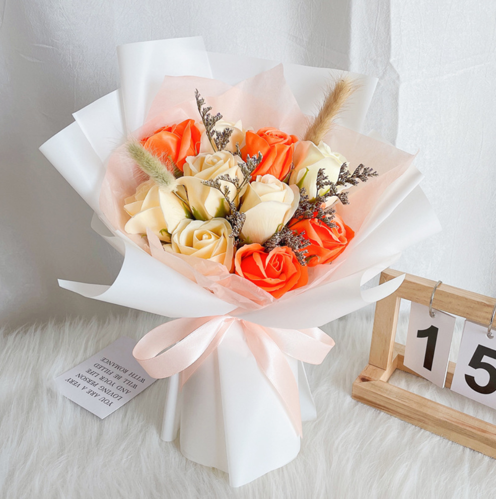 Cross-border creative gift roses, hand-held bouquets, Valentine's Day, Qixi Festival, Mother's Day, birthday gifts, soap and flower wholesale