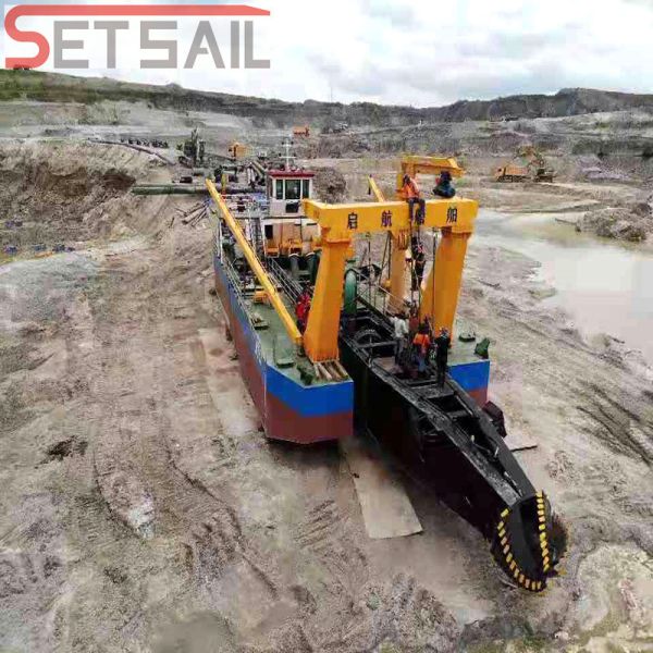 Customizable Cutter Suction Dredging Machinery with Strong Power Cummins Diesel