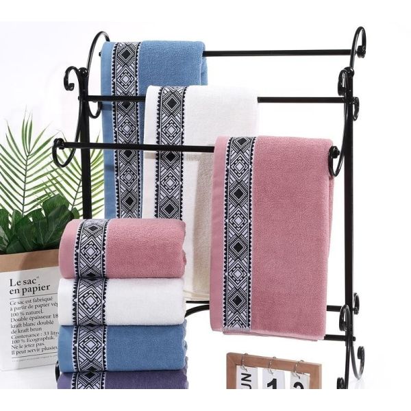 Buy Plain Dyed Jacquard Pattern High Set Bath Towel Made of 100% Pure Cotton Material at wholesale prices