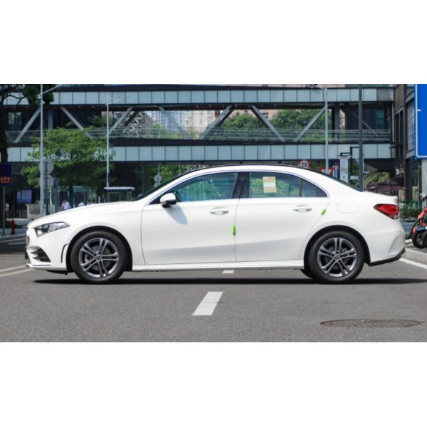 4 Door 5 Seats Car Mercedes-Benz A Changed A200 L Sport Sedan Fashion Version