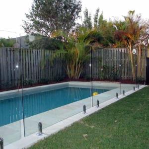 Balcony Frameless Glass Railing Balcony Flat / Curved Laminated Glass Balustrade