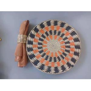 China Hot Sale Eco- friendly Handmade Natural Water Hyacinth Woven Table Placemat Seagrass Rattan Straw Placemats on sale