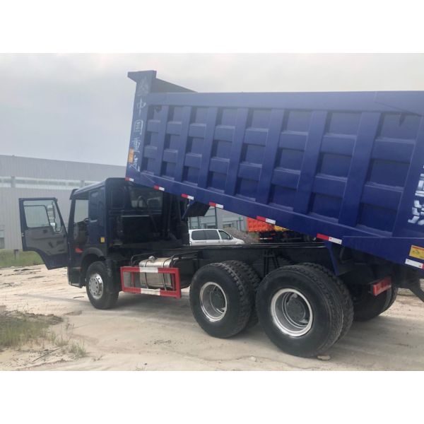 Factory Price Widely Used Sinotruck HOWO 371HP 375HP 30t 40t 50ton 12 Wheeler Sand Tipper Truck 8X4 6X4 Tipper Truck for Sales
