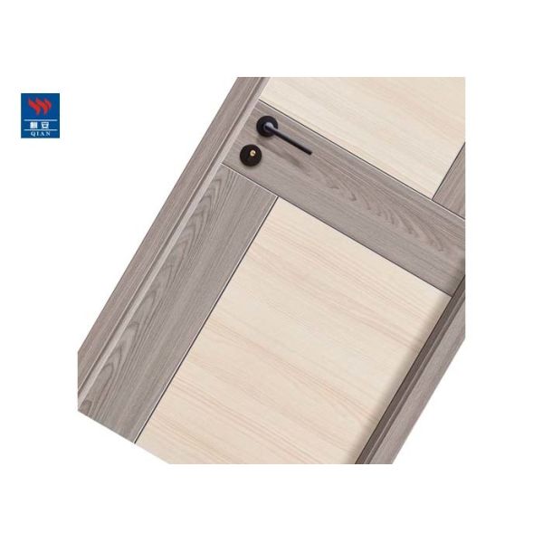 Modern Style Eco-Friendly Waterproof Carved Interior Wood Door For Bedroom Bathroom For Houses