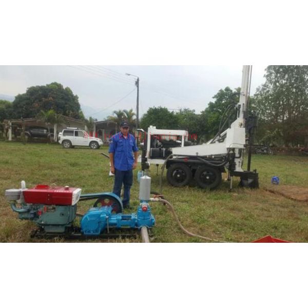 150m Dth Mud Drilling Trailer Mounted Drilling Rig With 45kw Diesel TWD150