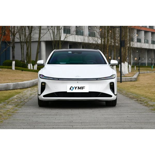 Hangan Qiyuan A07 EV Car with 94.3 kWh Battery Capacity and 5-Seat Sedan Body Structure