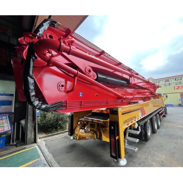 75m Semi-Dry Shotcrete Pump Truck with Cylinder Type Structure Directly Delivered
