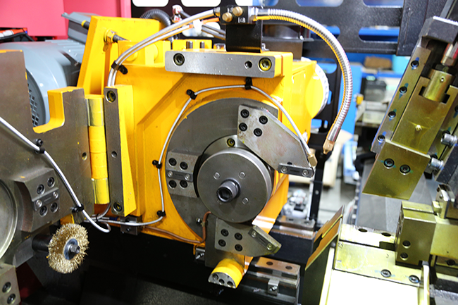 2600 X 2700 X 2300MM High Speed Circular Saw Machine Copper Industrial Circular Saw