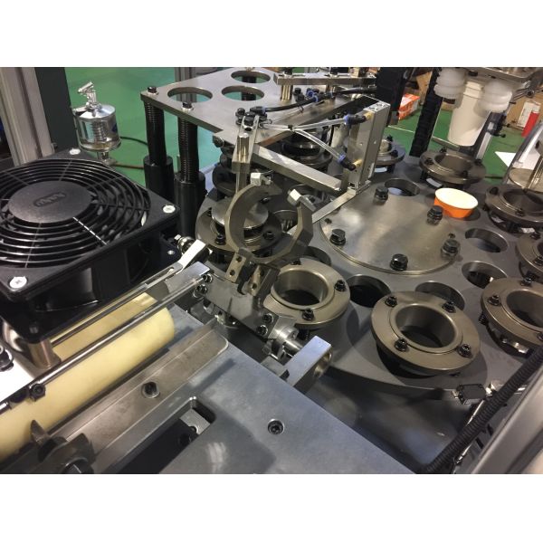 2 - 32oz Disposable Paper Cup Manufacturing Machine 90 - 100pcs / Min