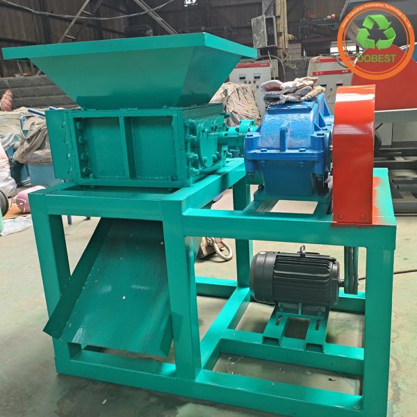1380*800*1400mm Dual Shaft Shredder for Convenient Management Scrap Heavy