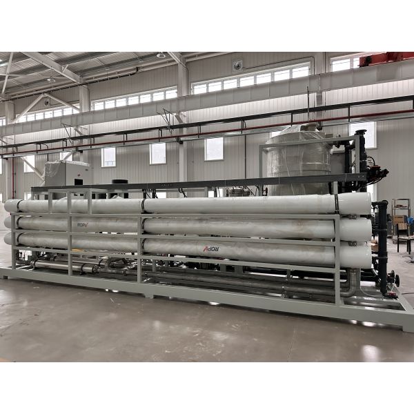 200TPD Industrial Use RO Water Treatment System For Seawater Desalination