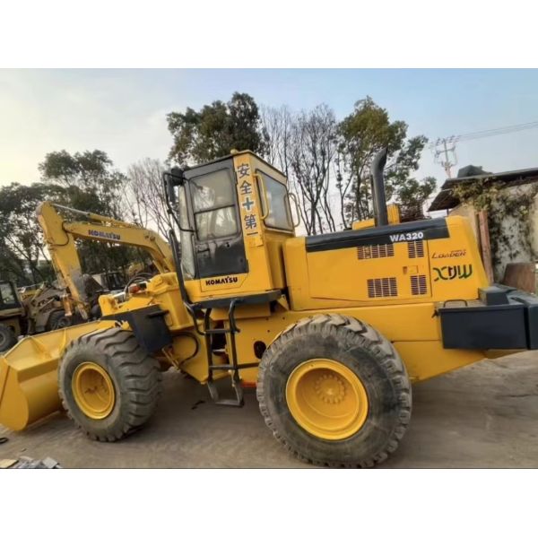 Komatsu WA320 Second Hand Wheel Loader 6000kg Used Front Loader