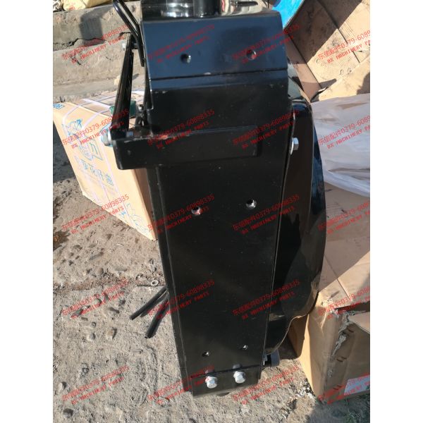 YTO tractor 350 water tank is equipped with normal wood ZN498.