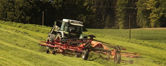 Mechanical equipment self - lubricating bearings