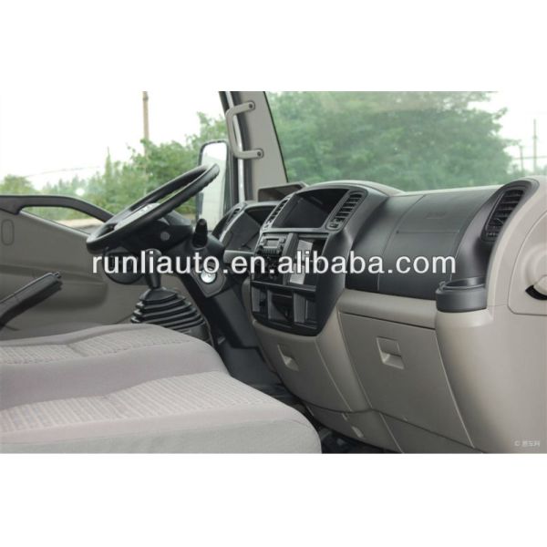 Dongfeng Cabstar Light Duty Cargo Van Truck Nissan Cargo Truck ZN1040A1Z4