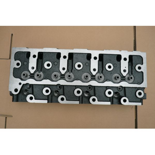 4TNE98 4D94 Yanmar Cylinder Head In Car Engine