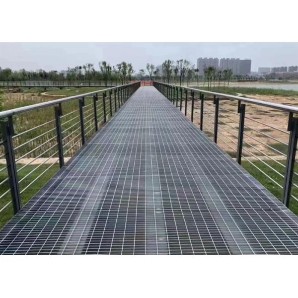 Buy Q235 Steel Grating Walkway For Stair Tread 40*5mm at wholesale prices