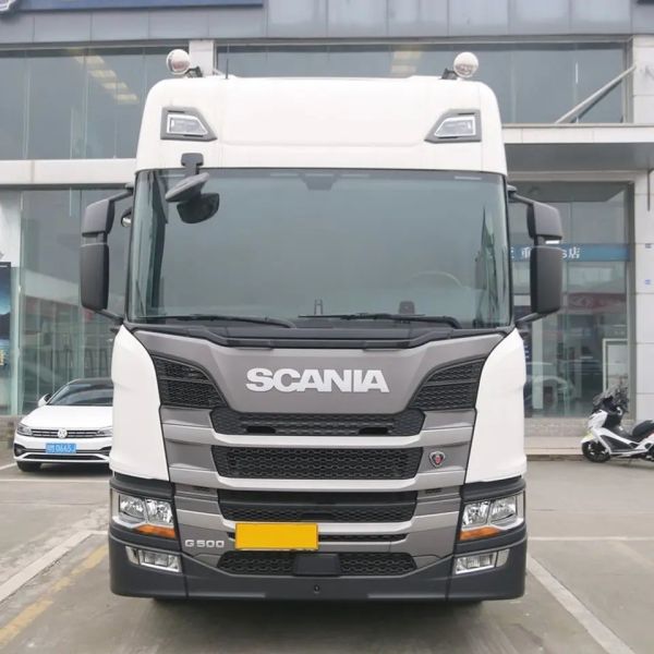 Buy Half a row 2023 Mercedes CNG truck trailer head scan-ia G440 VOL-VO FM10 Sitrak tractor truck 0km used tractor truck at wholesale prices