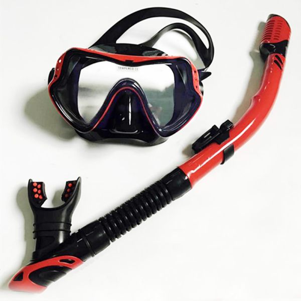 Professional PVC Snorkel Tube and Plastic Frame Mask Set for Underwater Excursions Snorkel Mask Set