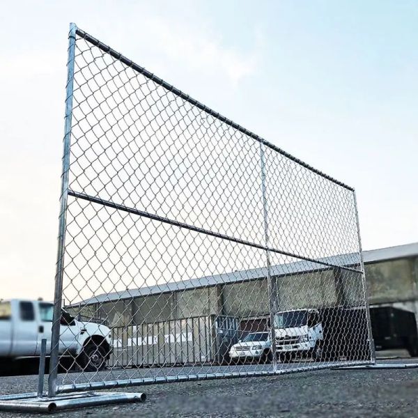 Buy 8 Foot Boundary Wall Hot Dipped Galvanized Chain Link Fence For Industry at wholesale prices