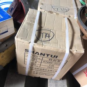 160HP 07440-72202 Steering Pump bulldozer parts