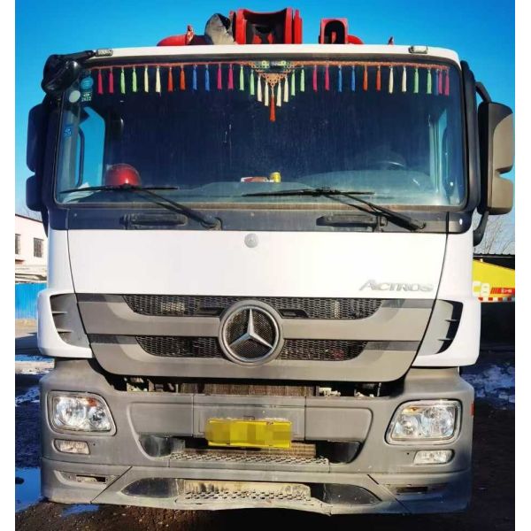 Sany Heavy Industry 49m Concrete Pump Truck with Benz Chassis and Semi-Dry Shotcrete Direct Seller in 2020