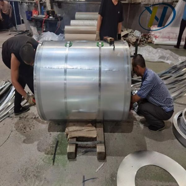 Hot Dipped Galvanized Steel Coil 0.3 - 3.0mm SGHC / SGCC / DX51D For Decoration
