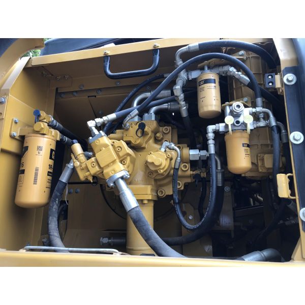 200 kW Caterpillar 336D Excavator Made in Japan 2020 Year Model Transport Width 3.19 m