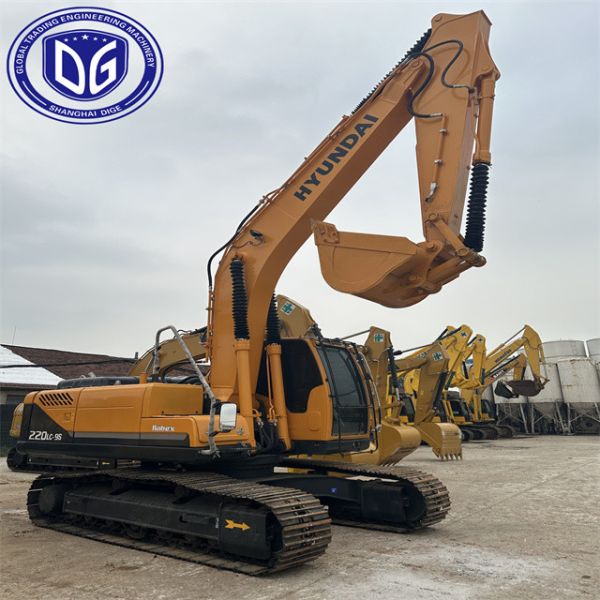 Buy High Capacity Hyundai 220 20ton Used Excavator Popular Model In Good Condition at wholesale prices