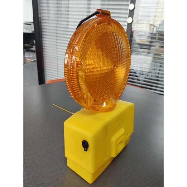 Traffic Warning Light Flashing LED Solar Road Warning Barricades Traffic Baton On Safety Cones